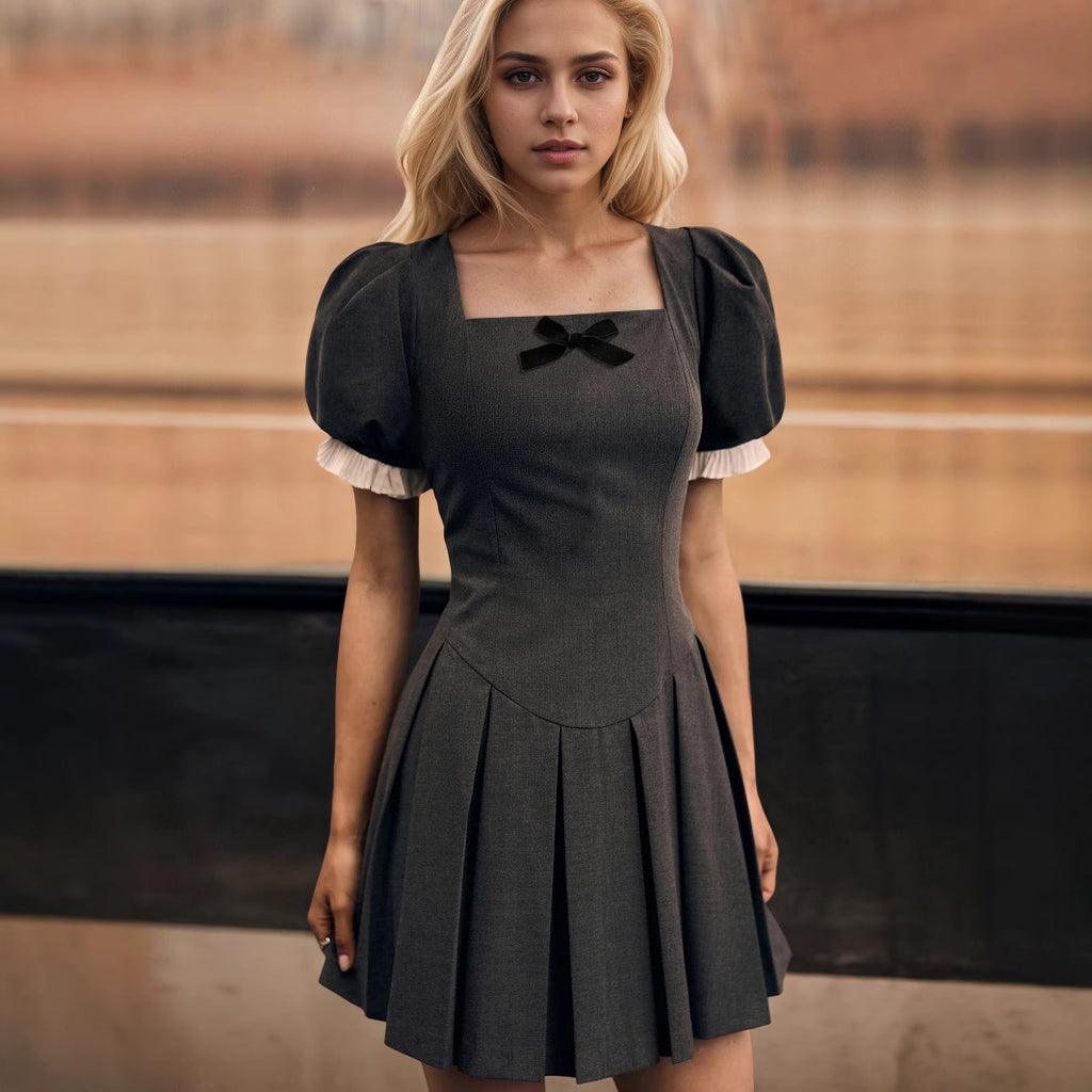 Square-Neck Slim-Fit Short-Sleeve Dress